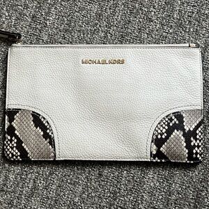 Michael Kors Clutch